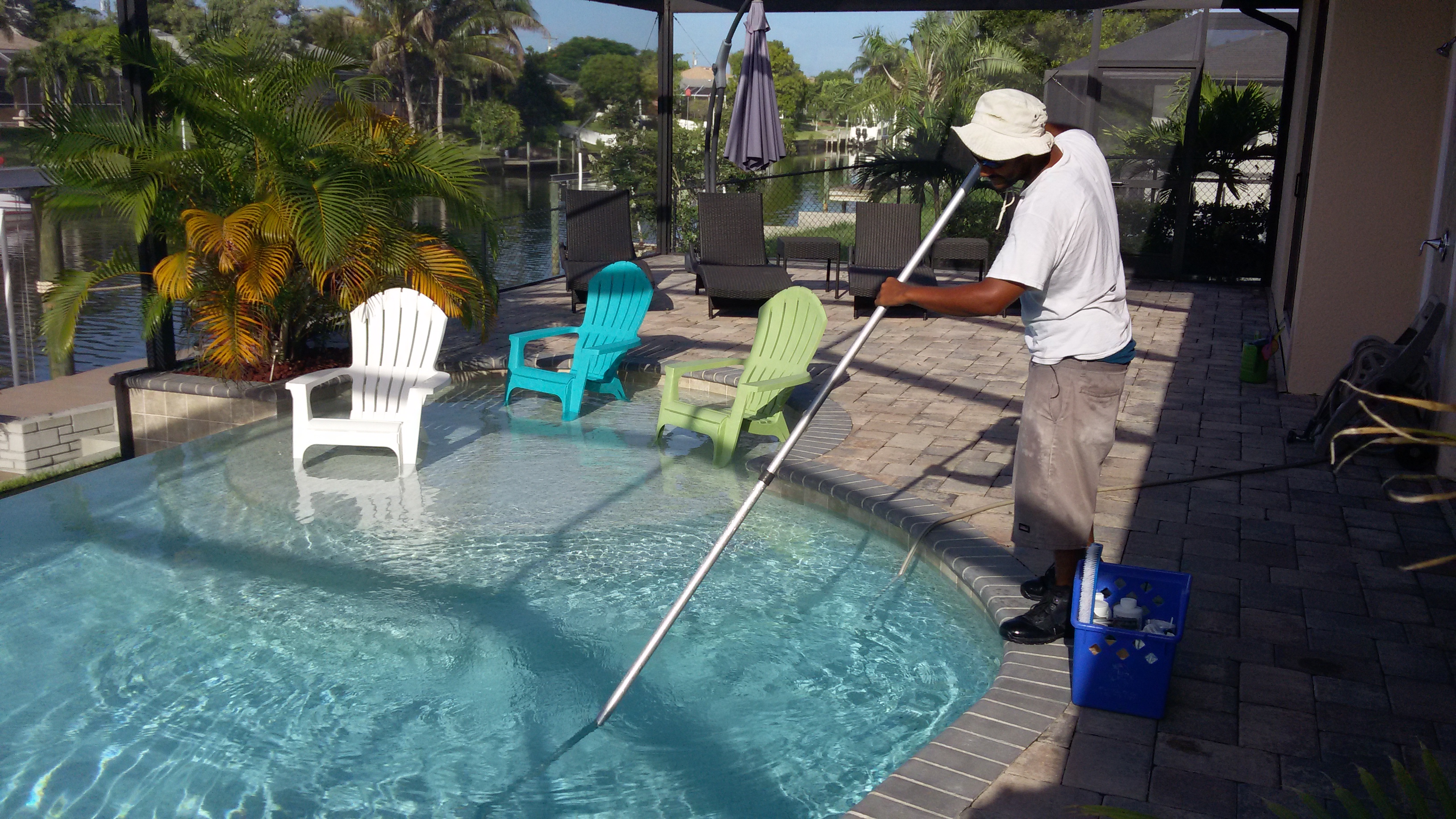 Handy Hints To Keep Your Pool Clean And Bacteria Free